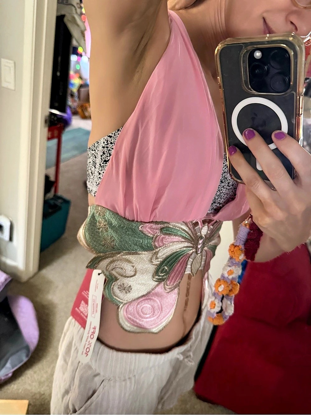 Pink Floral Embellished Butterfly Crop Top NWT - Picture 3 of 5